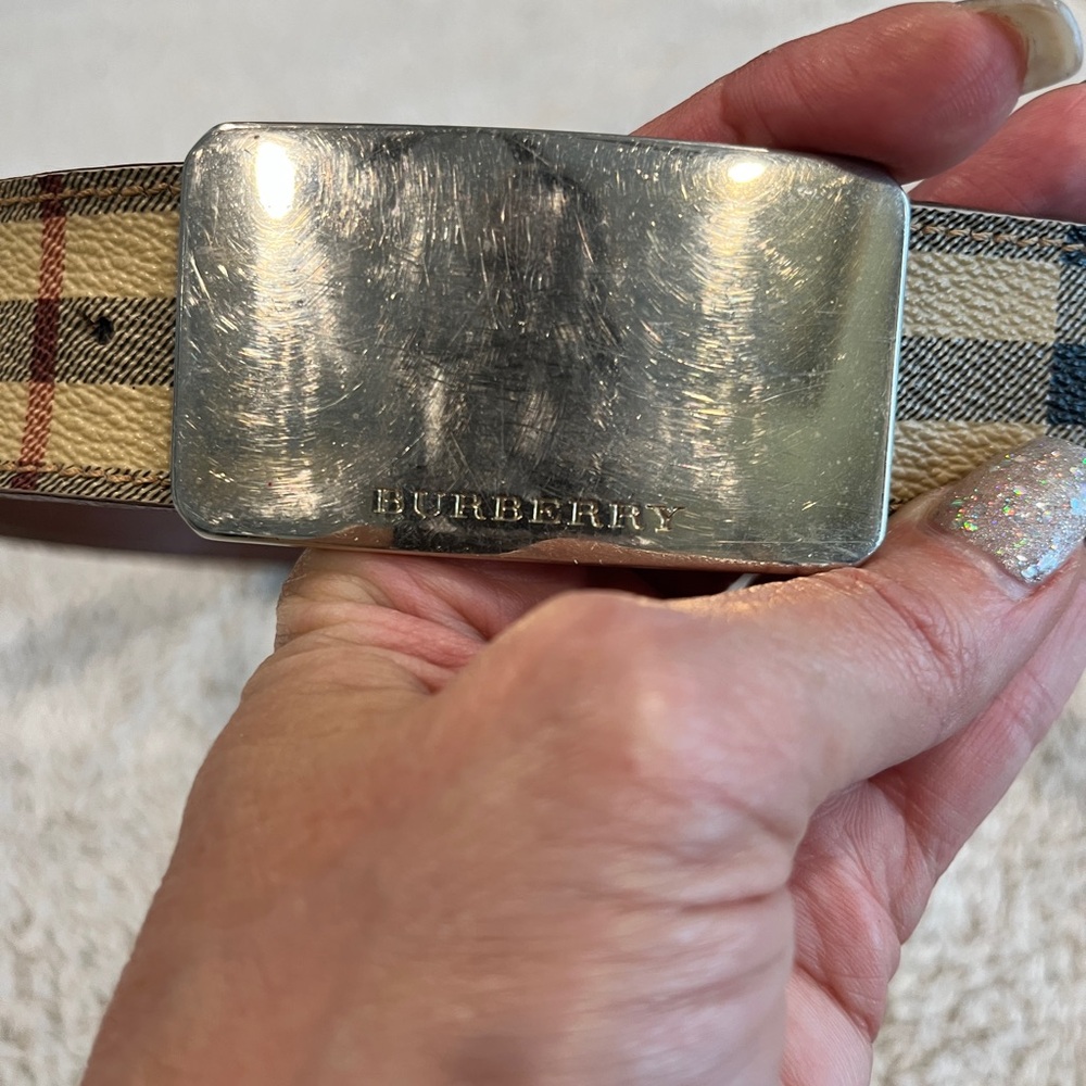 💯 Authentic Burberry house check belt - Picture 5 of 6